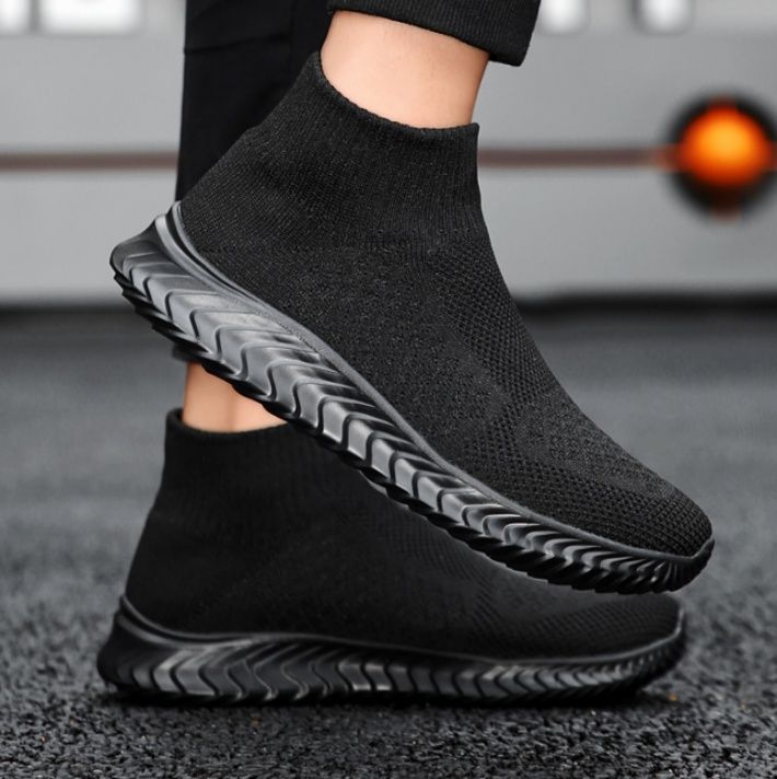 【究極のフィット】ブラック・ソックススニーカー | シームレス・ストレッチニット ギザギザ・ウェーブホワイトソール 超軽量・アーバンランニング