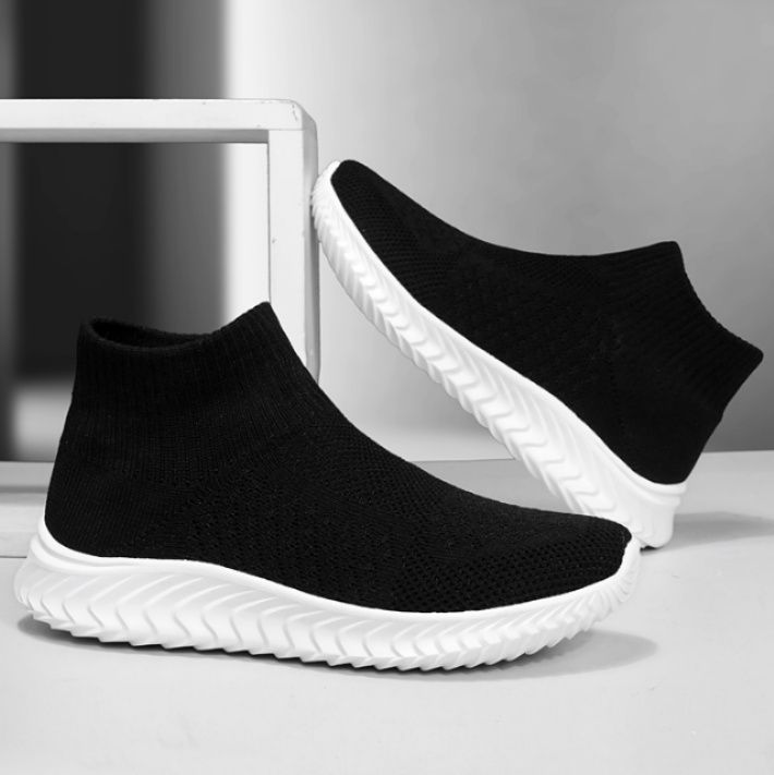 【究極のフィット】ブラック・ソックススニーカー | シームレス・ストレッチニット ギザギザ・ウェーブホワイトソール 超軽量・アーバンランニング
