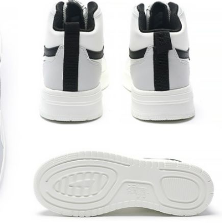 【モダン・クラシック】ミッドカットスニーカー ホワイト×ライトグレー | ブラック・コントラストレース 漢字グラフィックラベル スタイリッシュ・バスケットスタイル