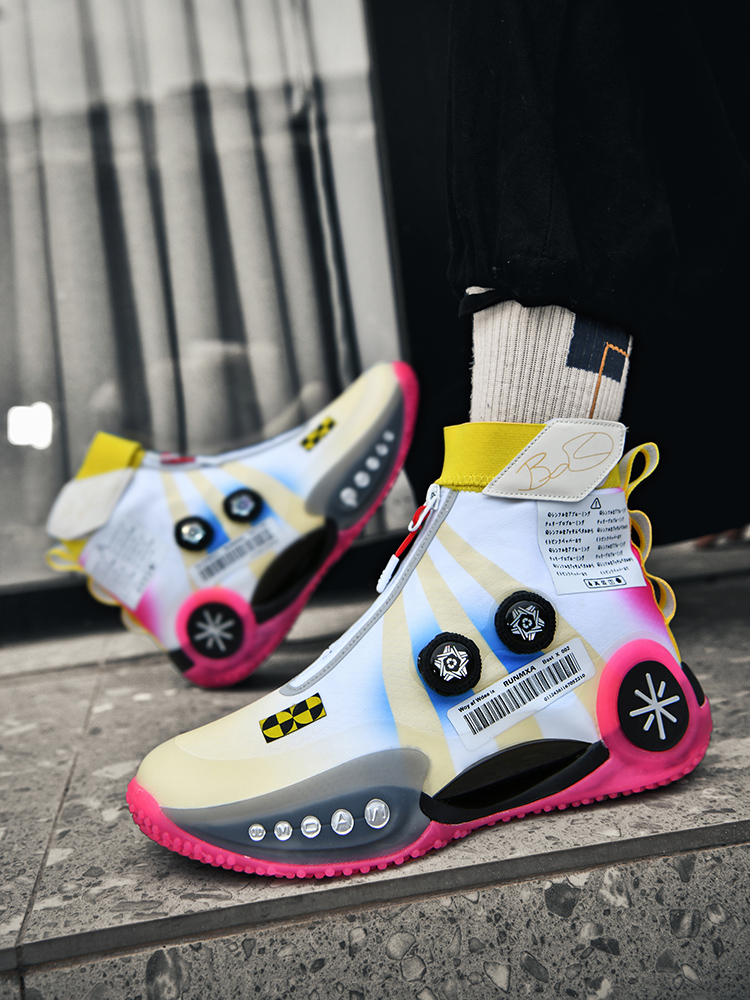 ハイカットスニーカー ハイカットスニーカー 未来型デザイン ハイテクスニーカー