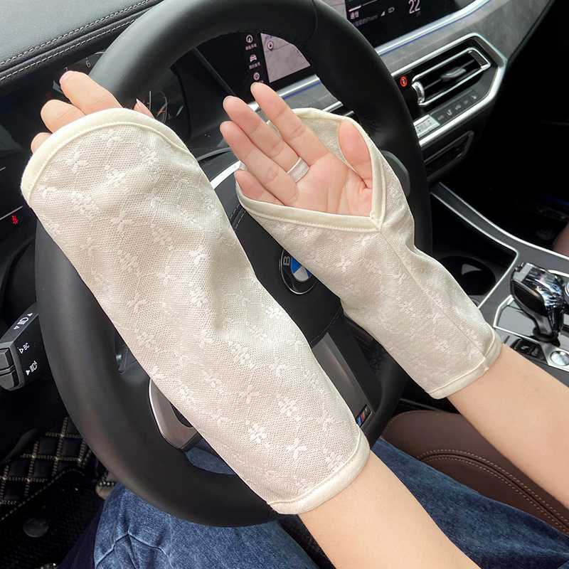 運転中の日焼けストレスから解放される運転用アームカバーで安心ドライブを叶える10選