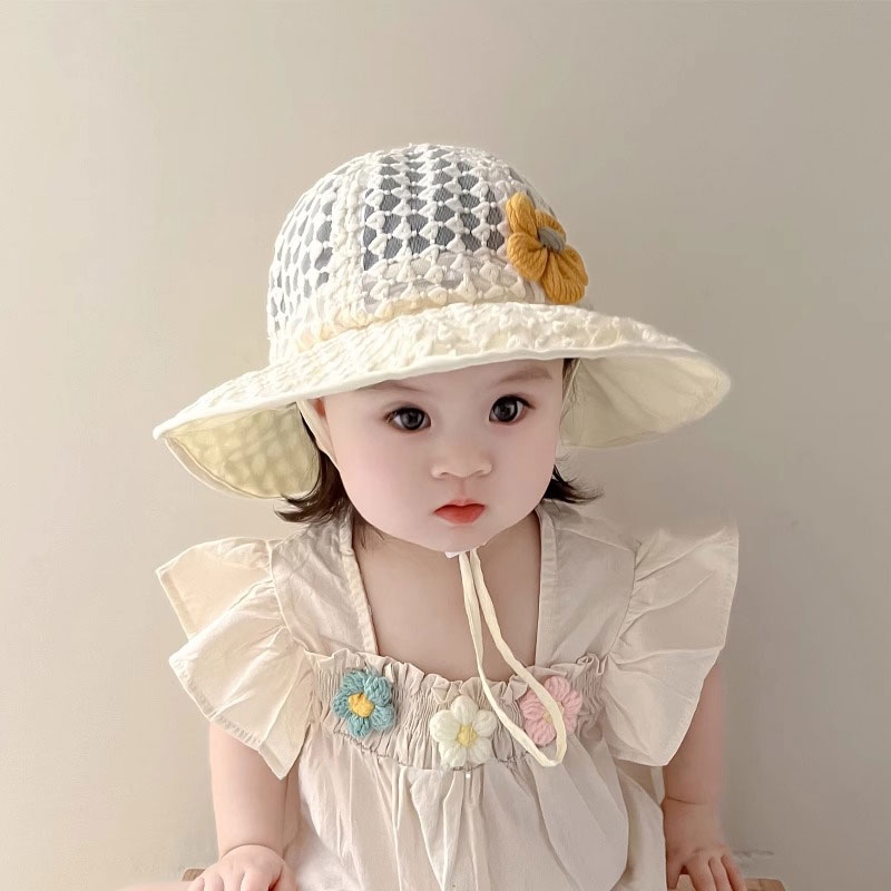 日焼け対策グッズ お花飾り付き透かし編み幼児用帽子