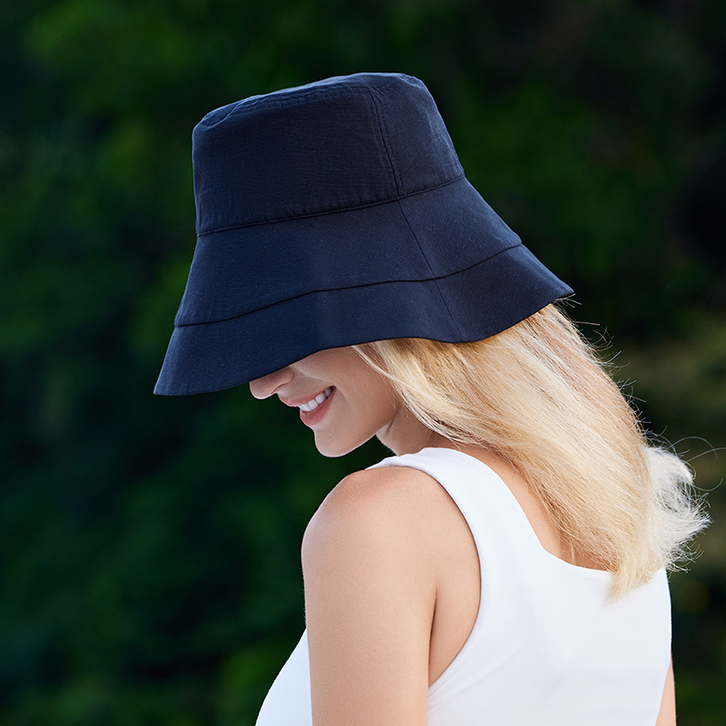 日焼け対策グッズ 深めのつばで小顔効果も叶える布製バケット帽子