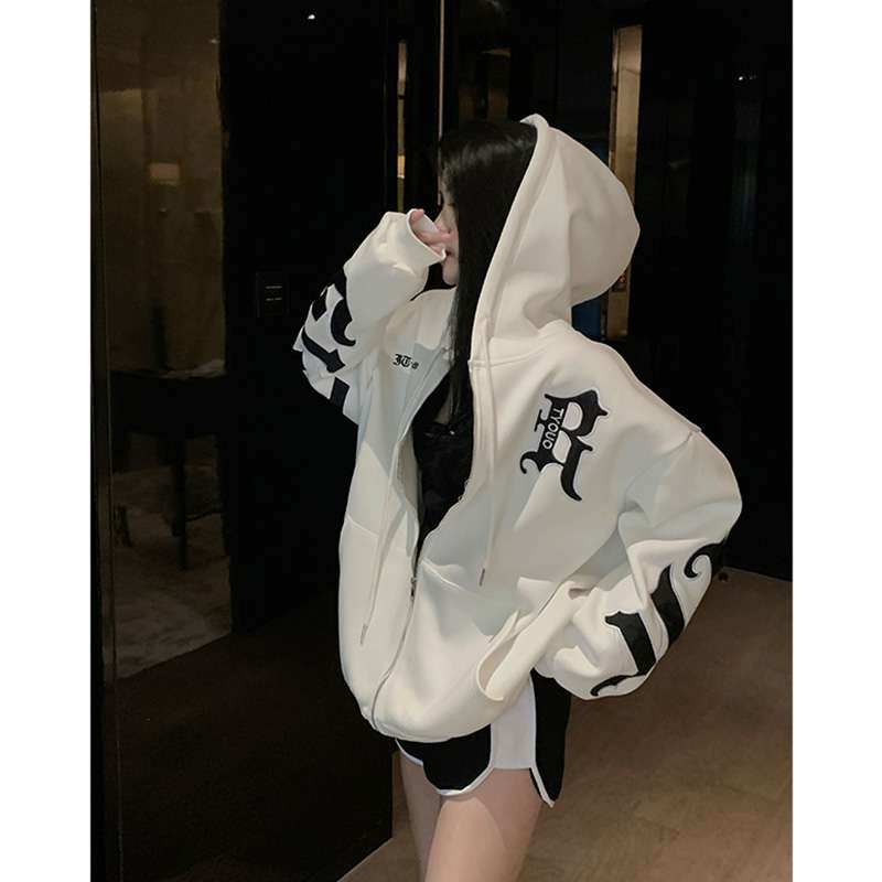 https://fulmo-img-server.com/hoodiehaven/16bbf05b5c2d404abbd027b1b84b399d.jepg