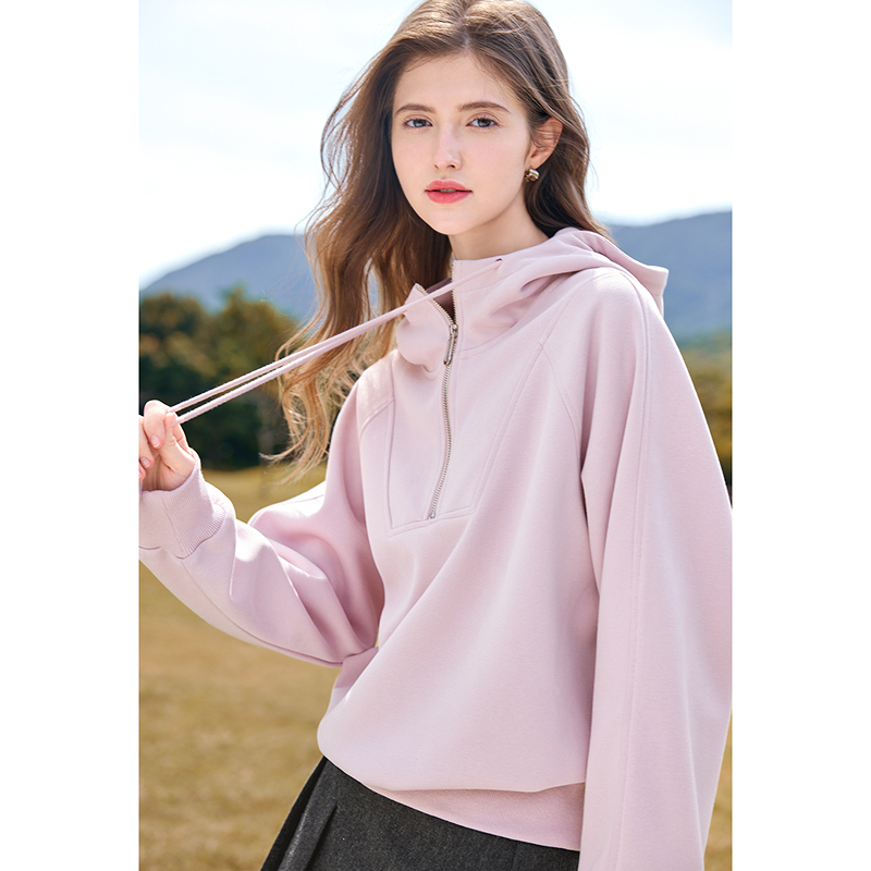 https://fulmo-img-server.com/hoodiehaven/64de343a-9882-459a-9bef-c75e32da42e1.jpg