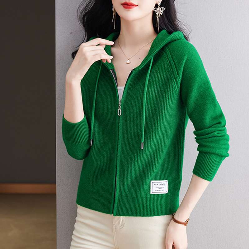 https://fulmo-img-server.com/hoodiehaven/850f8191d94142ce82a241e7d7b835ec.jepg