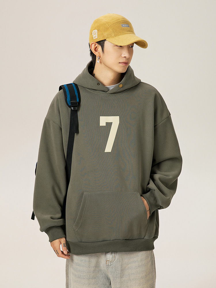 パーカー 厚手生地ナンバー７プリントパーカー男女兼用カーキ