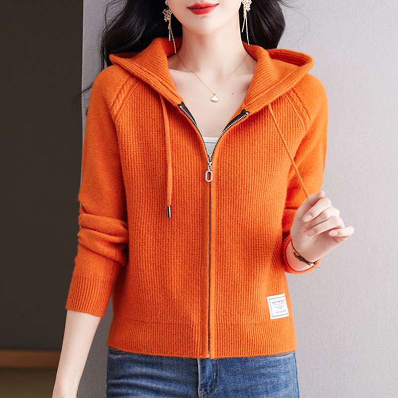 https://fulmo-img-server.com/hoodiehaven/b63ed0679a424f04a9d544353622ae61.jepg