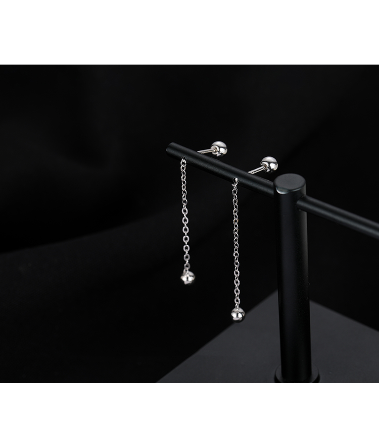 球体チェーン揺れるステンレスフープピアス