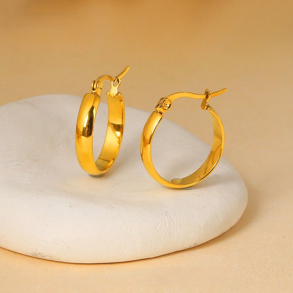 フープ ピアス シンプル輝きフープピアス