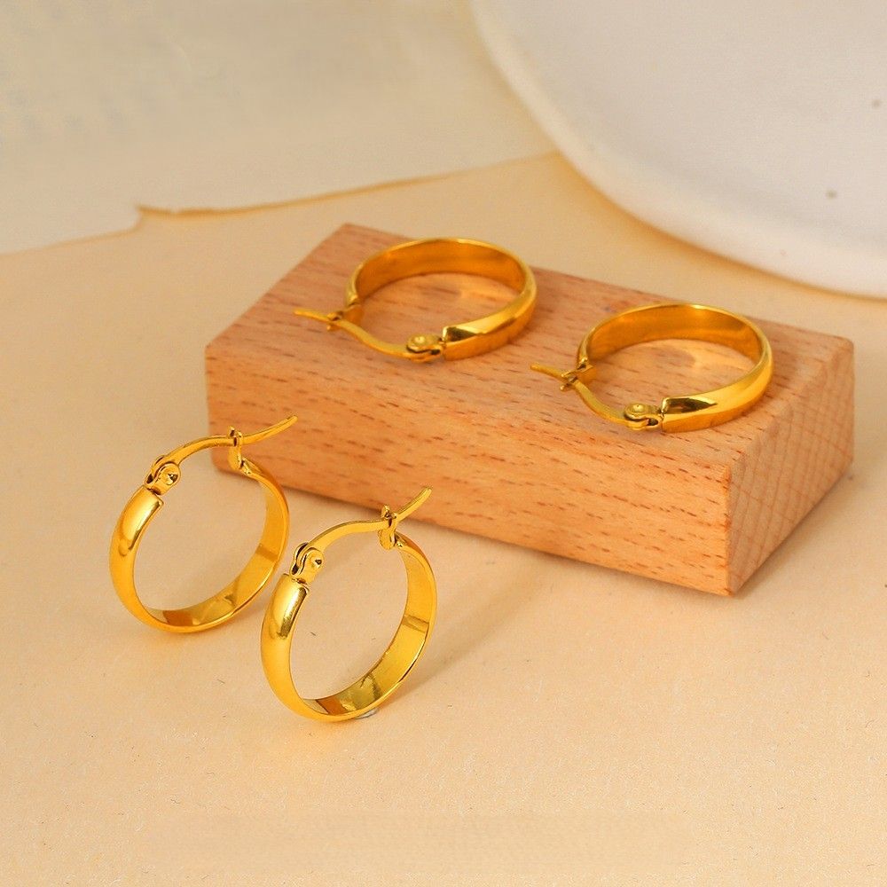 フープ ピアス シンプル輝きフープピアス