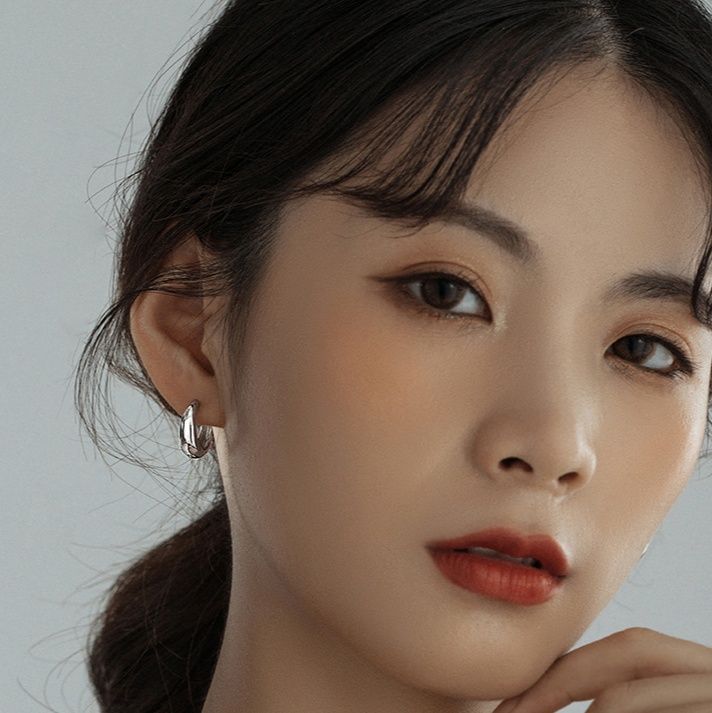 フープ ピアス 厚みのあるシンプルステンレスピアス