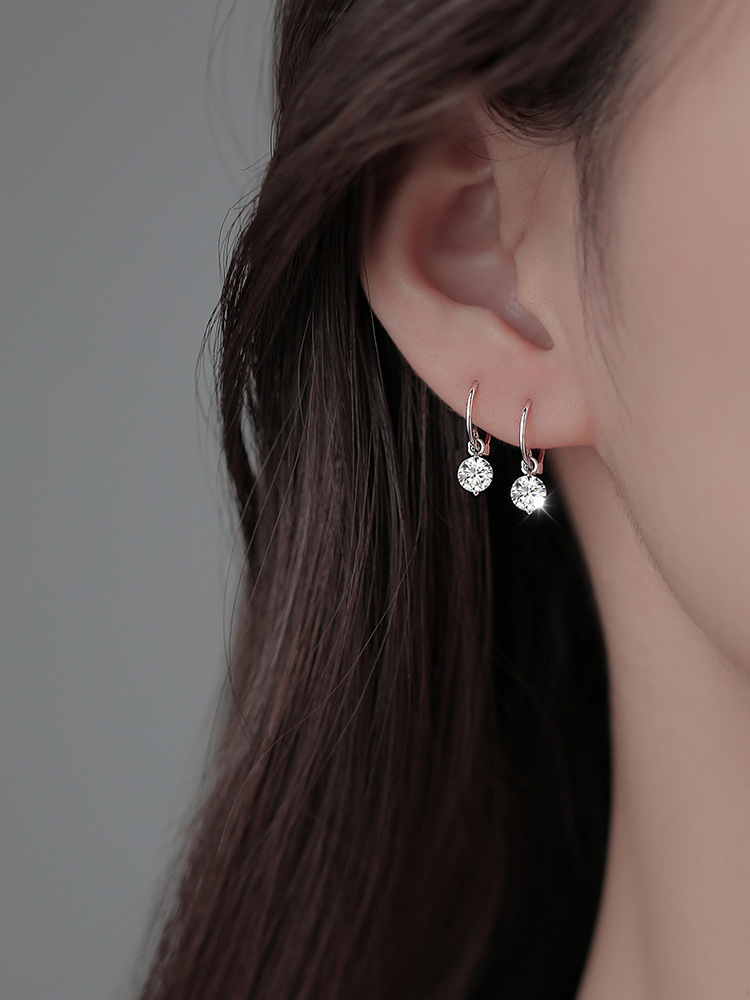 フープ ピアス 上品な輝き小ぶりな宝石付きステンレス