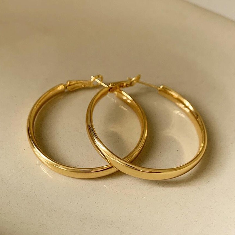 フープ ピアス 輝きシンプル円環ピアス