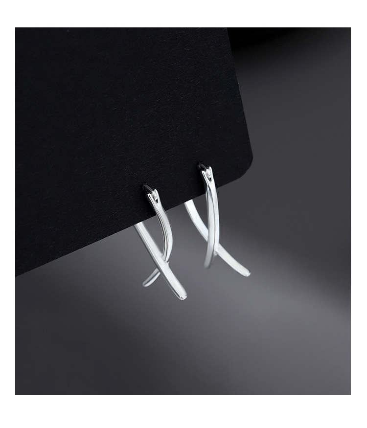  交差線デザイン ステンレス製フープピアス