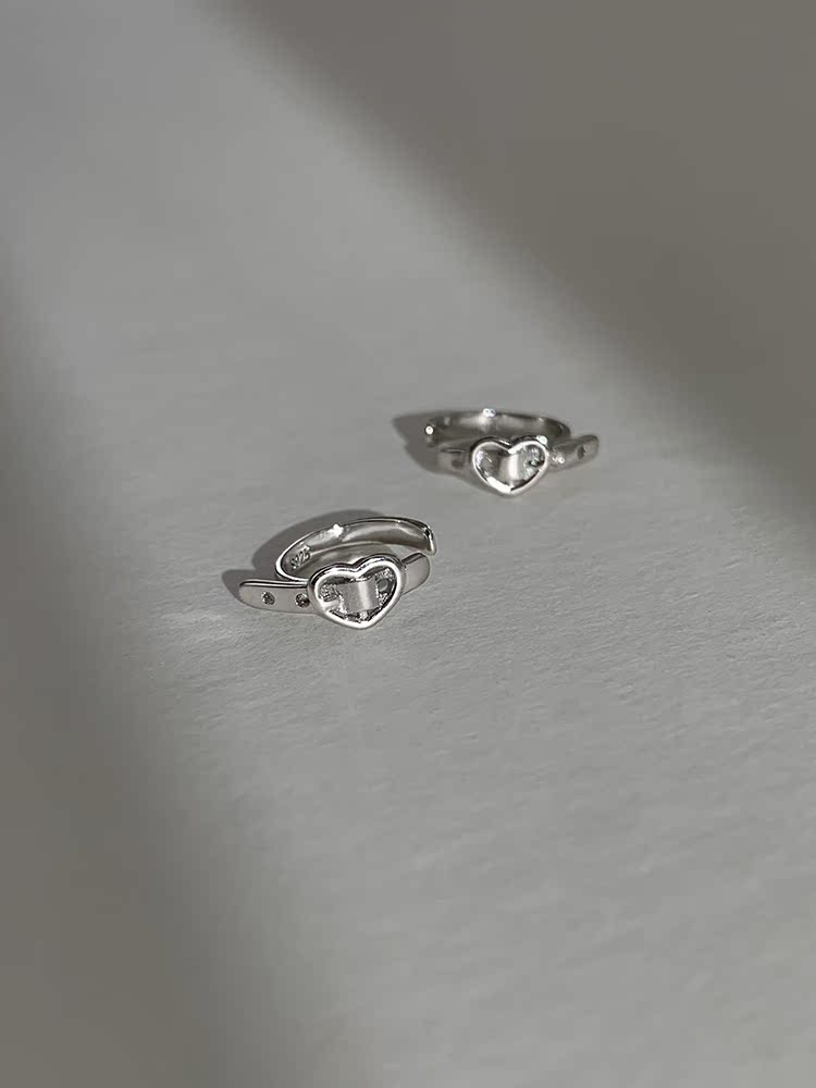 フープ ピアス ハート型装飾付きイヤーカフ風ステンレスフープピアス