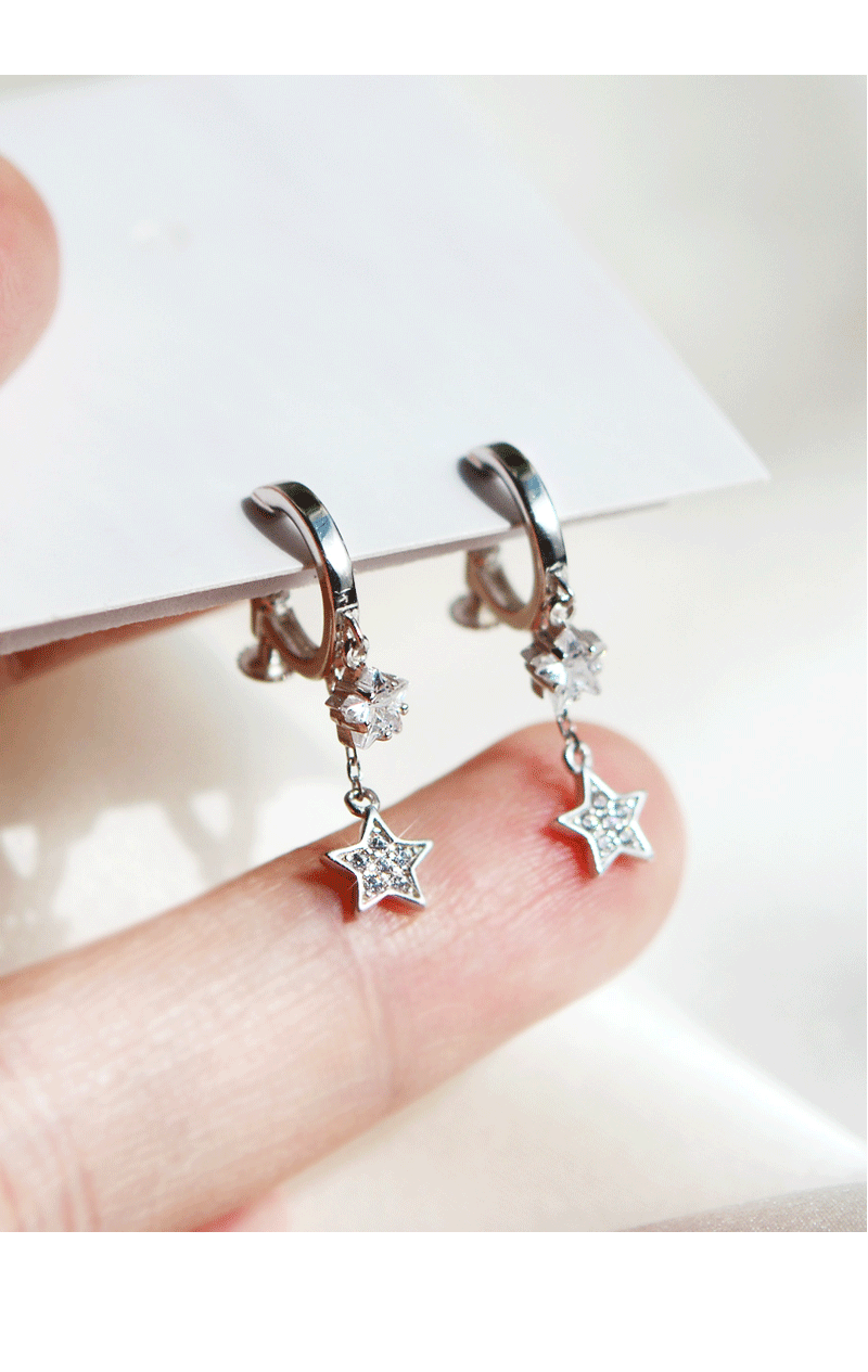  星型チャーム付き小ぶりステンレスフープピアス