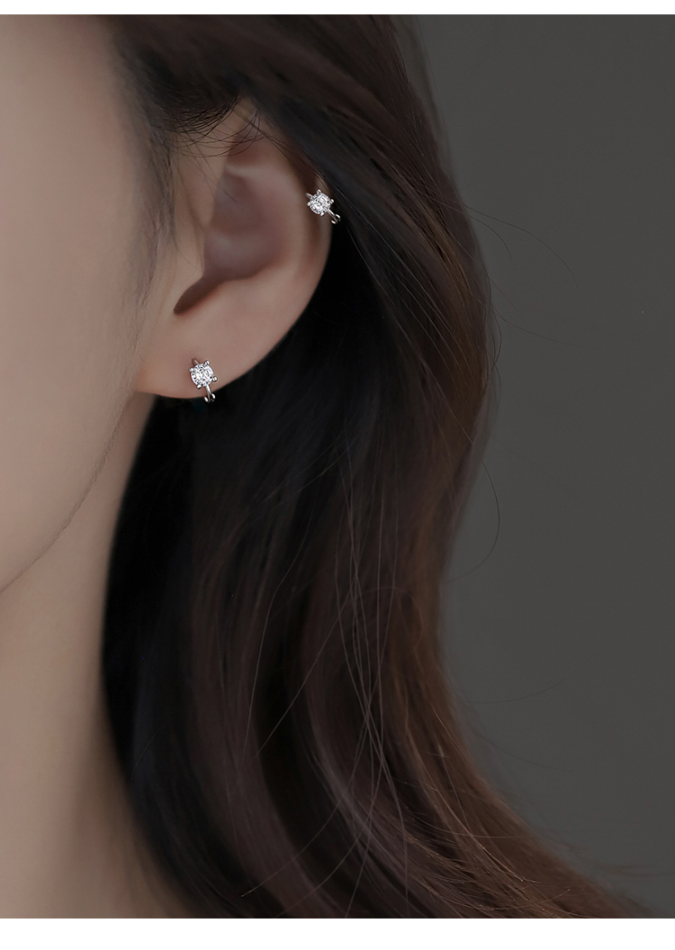 フープ ピアス 一粒石付きステンレス製小さめ輪形耳飾り