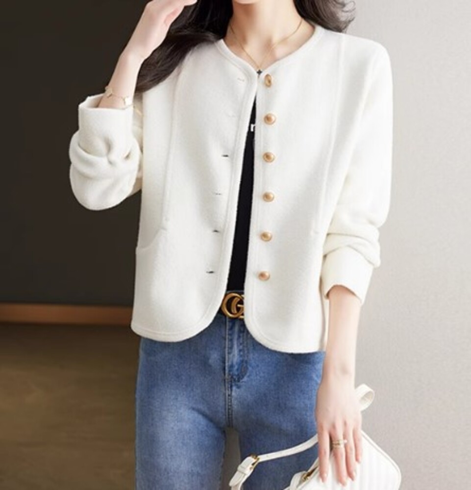 https://fulmo-img-server.com/iebel/14cc33b29ef74f9b1a3c2fafc1f10776.jpg