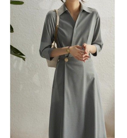 イエベ服　襟付きミディワンピース（イエベ秋向け）