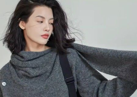 イエベ服　韓国 プルオーバーセーター（イエベ秋向け）
