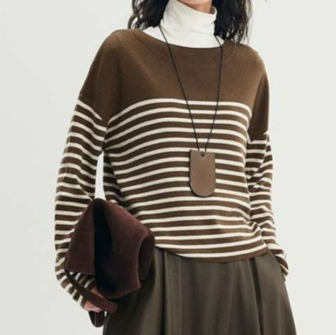 イエベ春/イエベ秋服　ストライプ柄リラックス長袖プルオーバー 