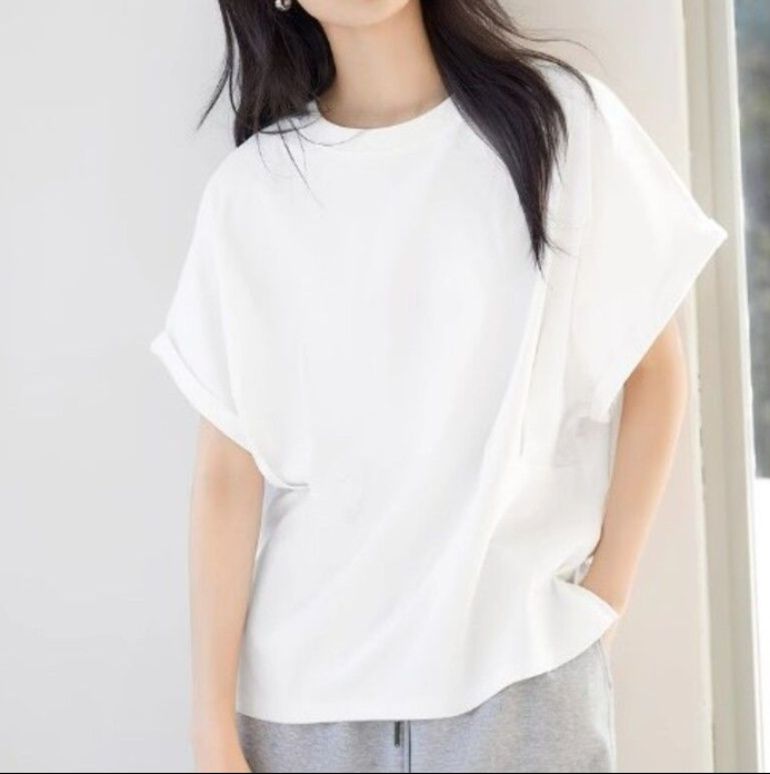 イエベ服　ルーズシルエットTシャツ（イエベ春向け）