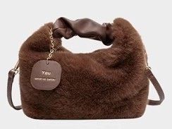 イエベ春/イエベ秋服　もこもこショルダーバッグ