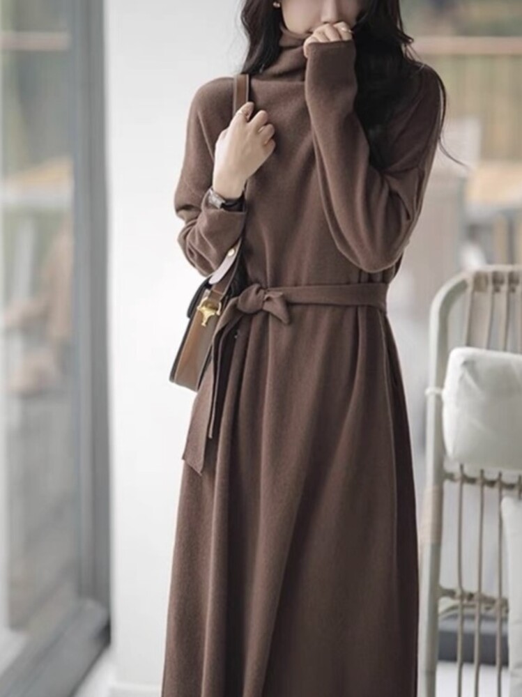 イエベ秋服　ハイネックロングセータワンピース
