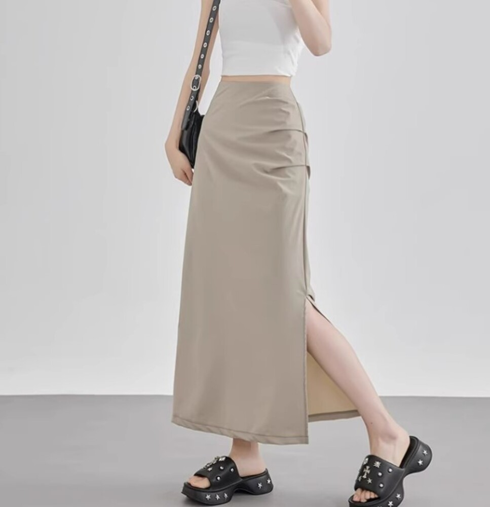イエベ秋服　スリムフィットロングスカート