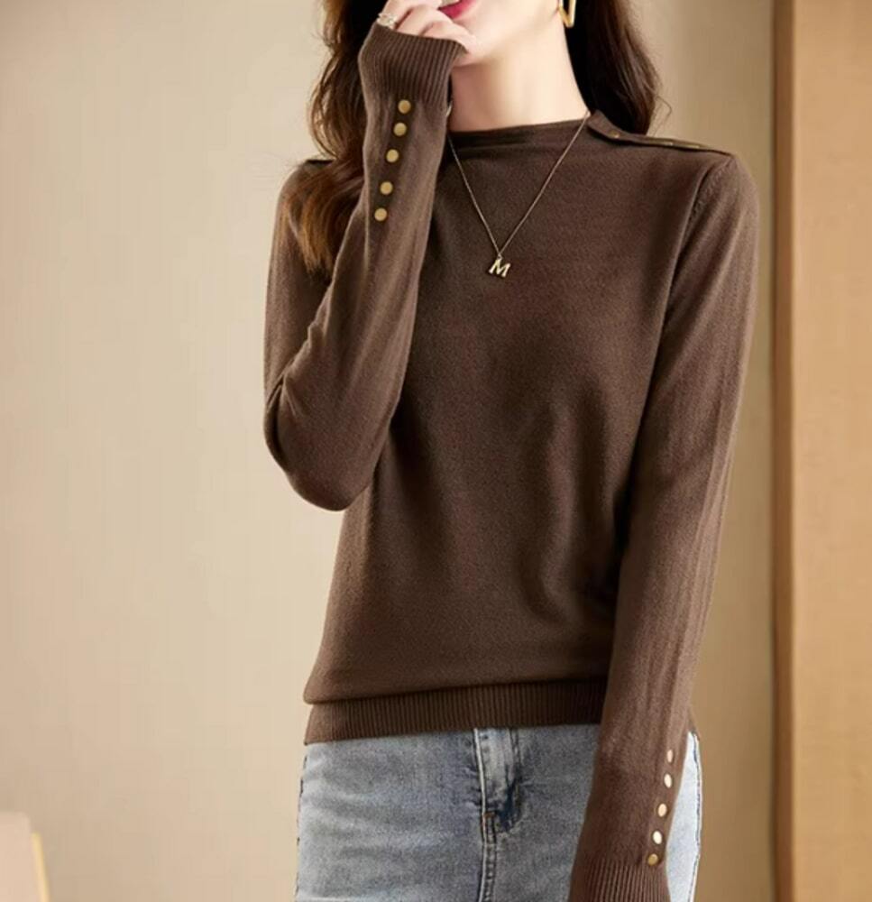 イエベ春/イエベ秋服　ゴールドボタンハイネックニット