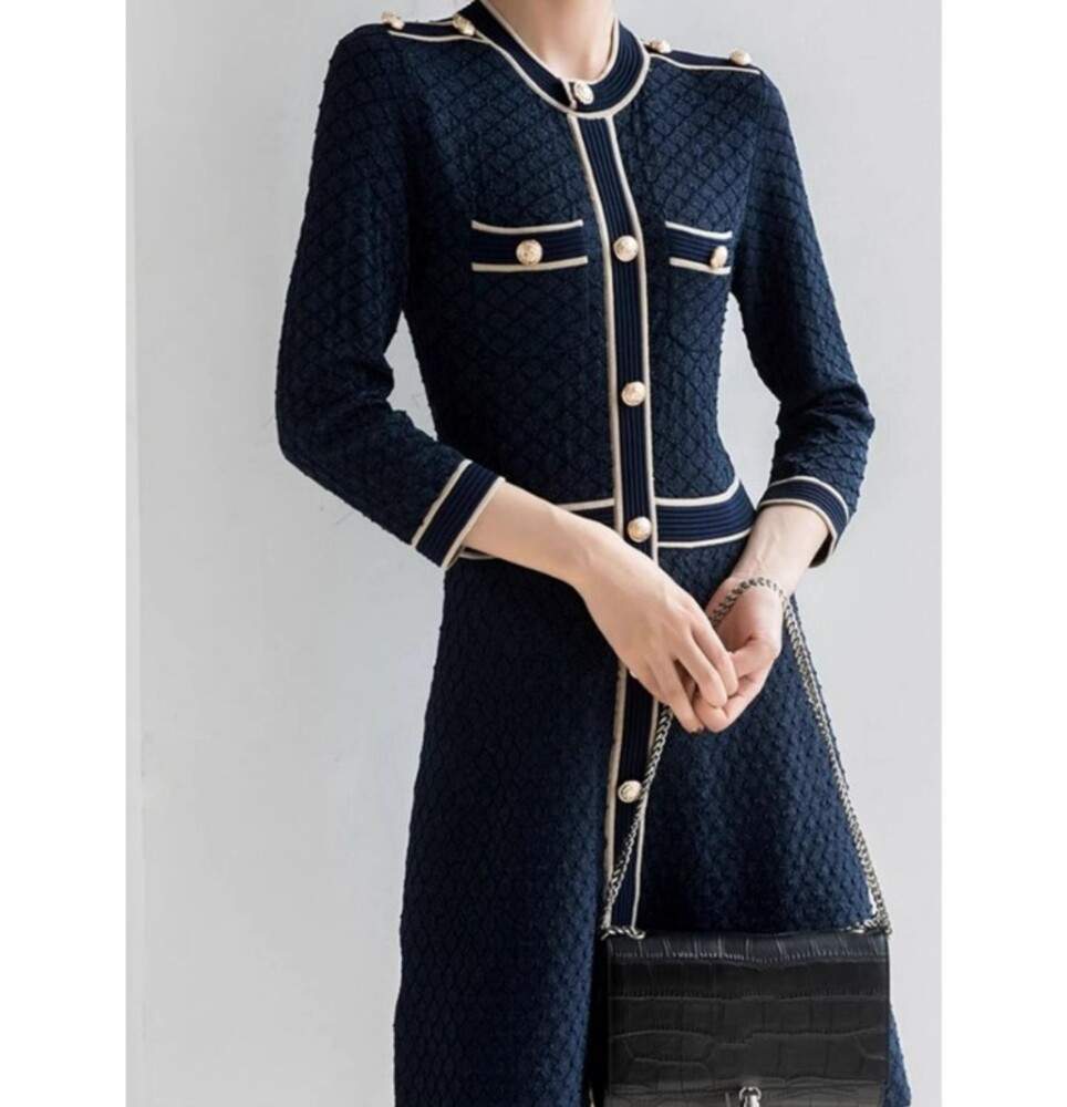イエベ春/イエベ秋服　ラウンドネック Aラインワンピース