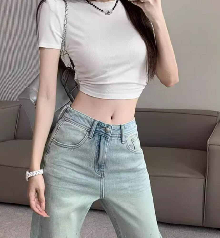 https://fulmo-img-server.com/iebel/5d05fdec9f121be5eb3a4ffa5604966d.jpg