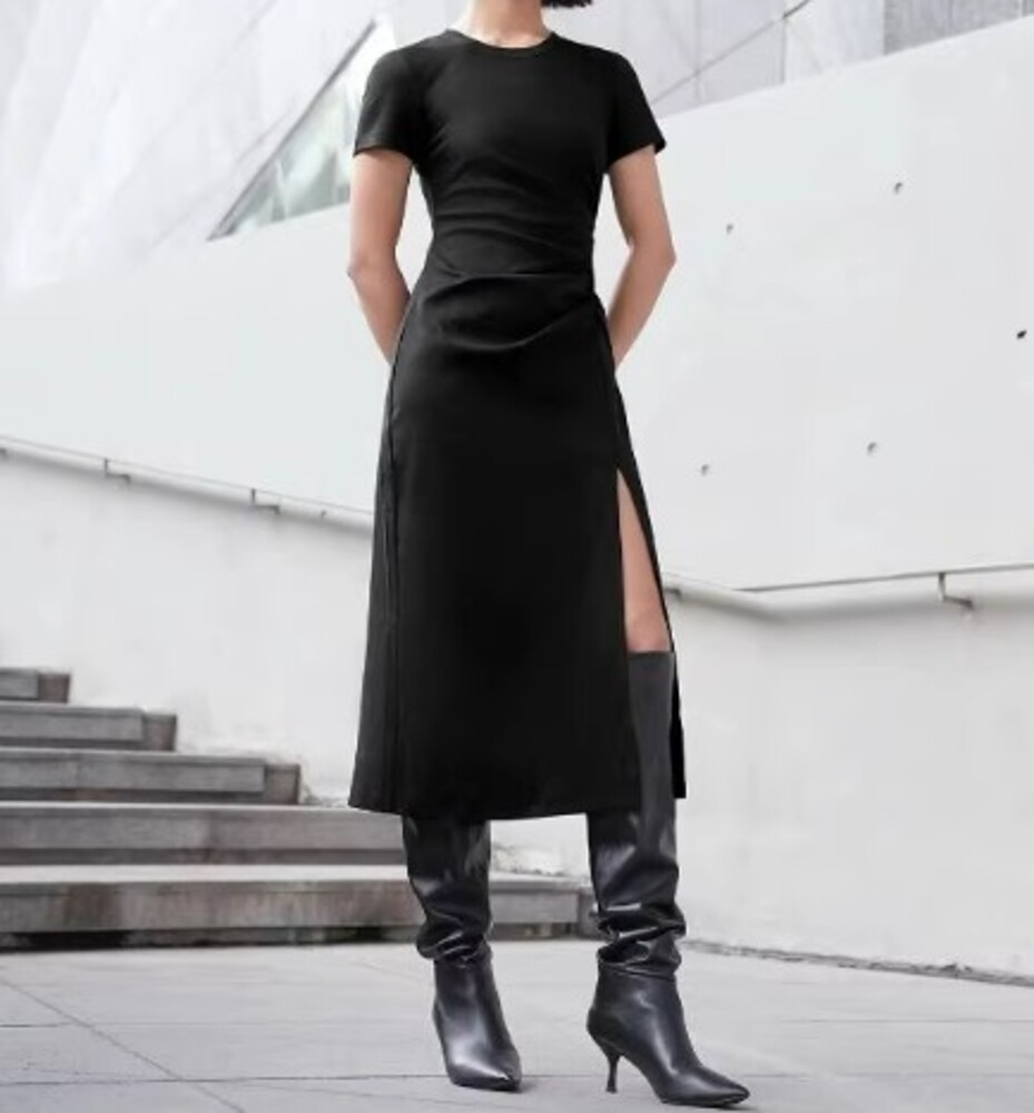 イエベ秋服　サイドスリットワンピース