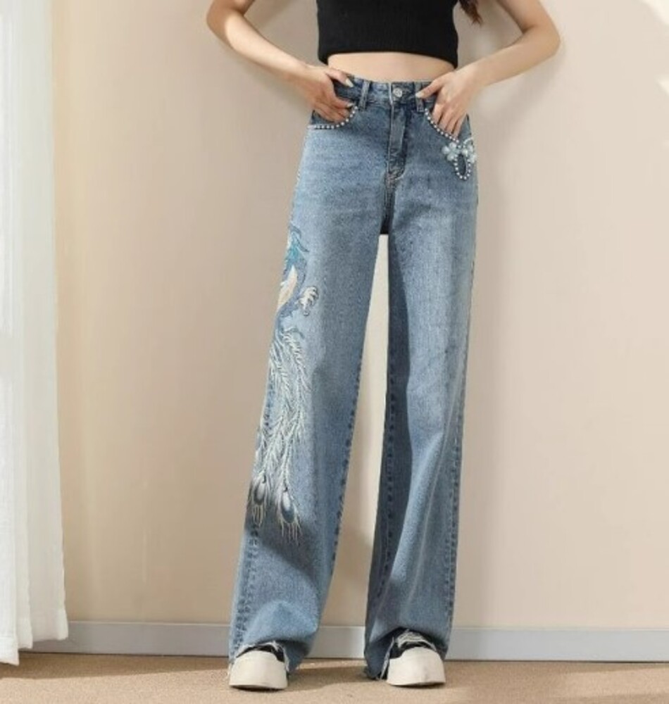 イエベ春/イエベ秋服　刺繍入りデニムパンツ