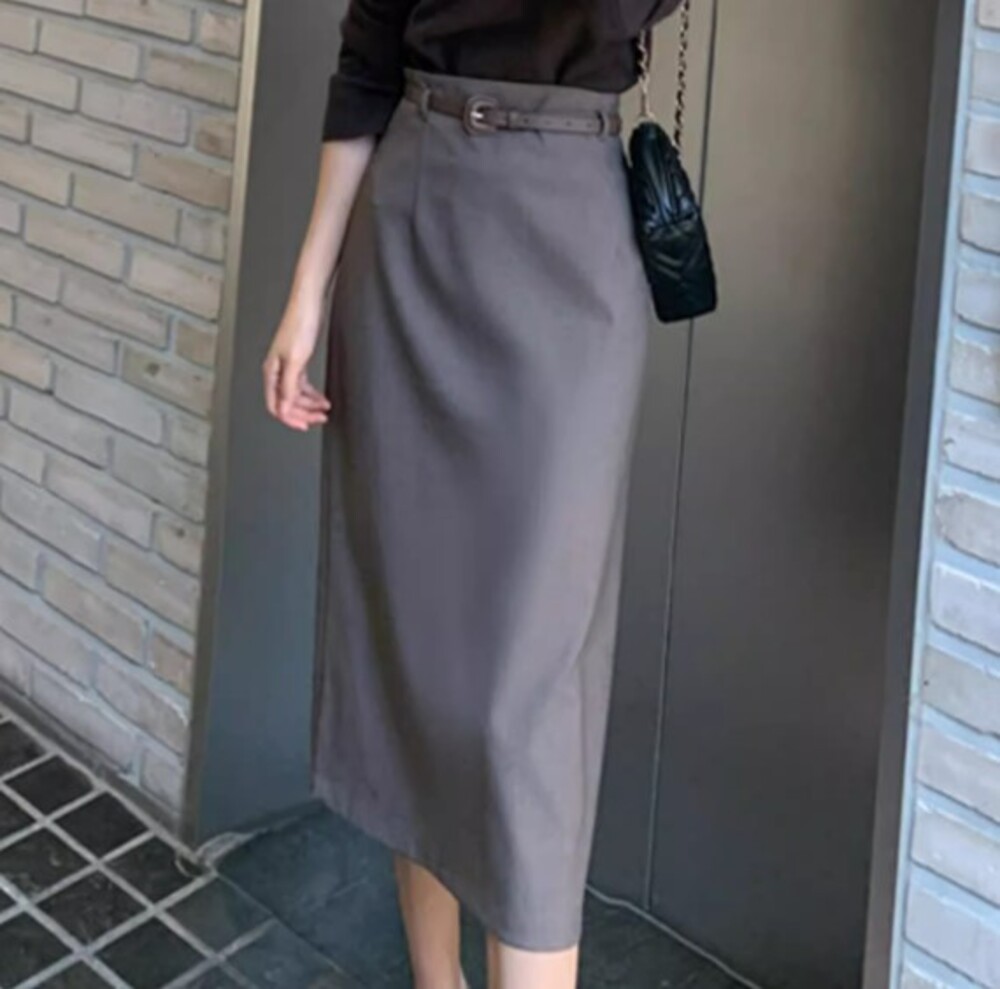 イエベ秋服　タイトミディスカート