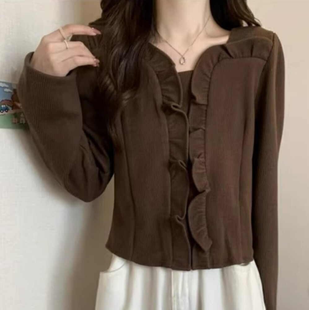 イエベ春/イエベ秋服　フリルニットブラウス