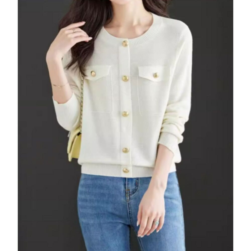 イエベ春/イエベ秋服　上品 胸ポケット付き 金ボタン ニットプルオーバー
