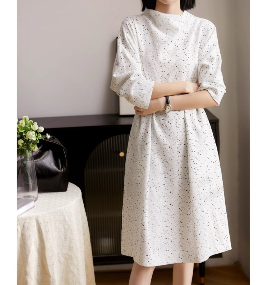 イエベ春服　カジュアルストレートワンピース