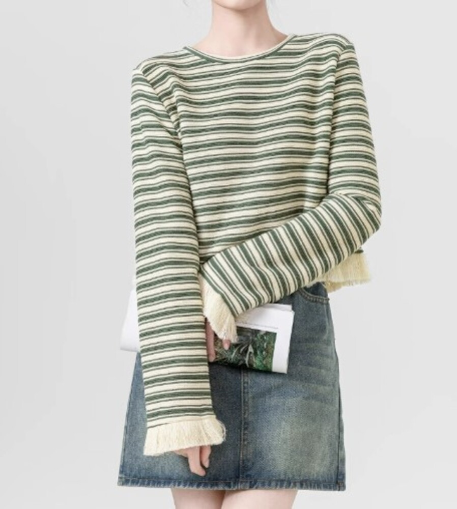 イエベ秋服　フリンジボーダートップス