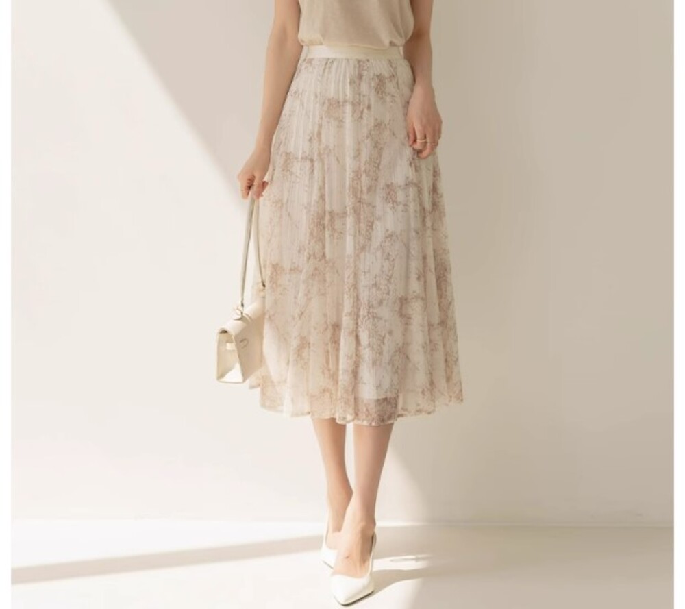 イエベ春/イエベ秋服　チュールアートフラワースカート