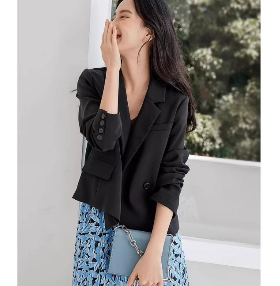 https://fulmo-img-server.com/iebel/cb3067765724cd8751422f65d1841971.jpg