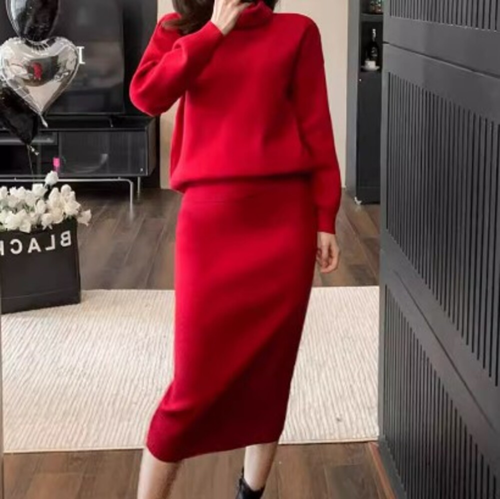 イエベ春/イエベ秋服　ハイネックセーター スカート セットアップ
