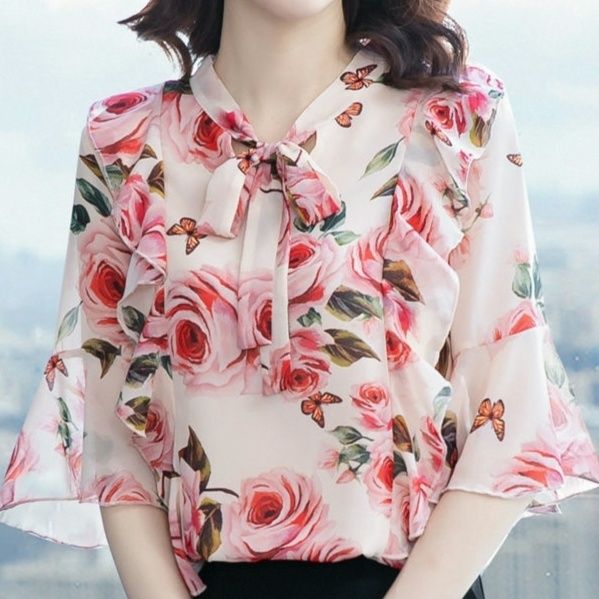 ブラウス 優美な花柄リボンタイブラウス
