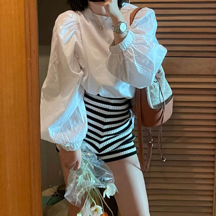 白色丸首パフスリーブブラウス長袖体型カバー