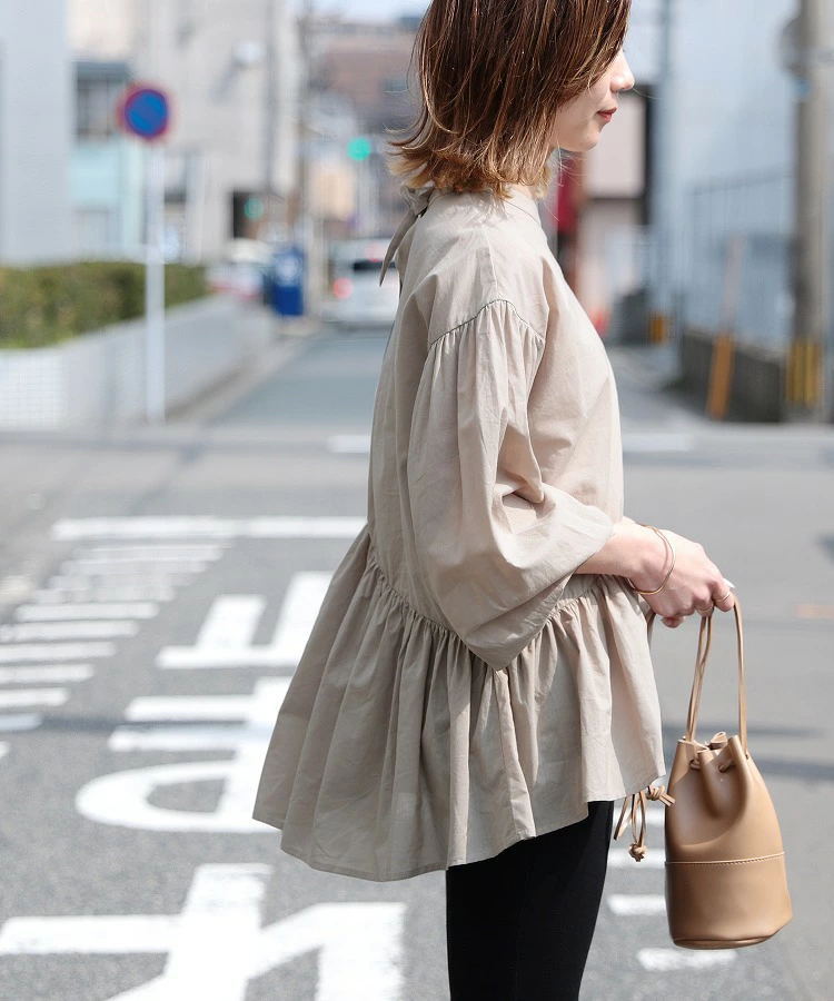 ラウンドネック パフスリーブ ブラウス レディース