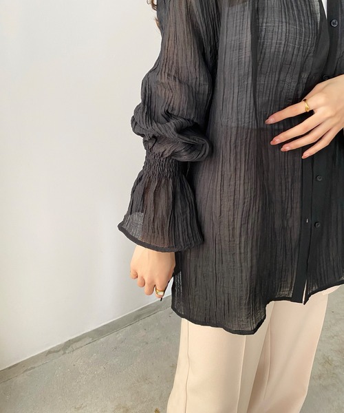 ブラウス シアー素材ゆったりバックスリットブラウス
