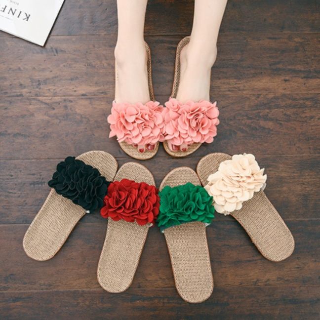 インテリア雑貨 立体花飾り付き天然素材風ルームスリッパ