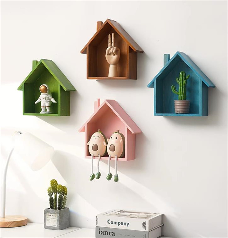 インテリア雑貨 木製小さなお家の壁掛け飾り棚