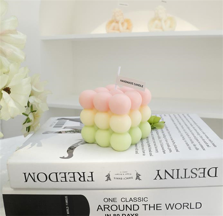 インテリア雑貨 可愛い泡ろうそく 手作りキューブ型 装飾ろうそく